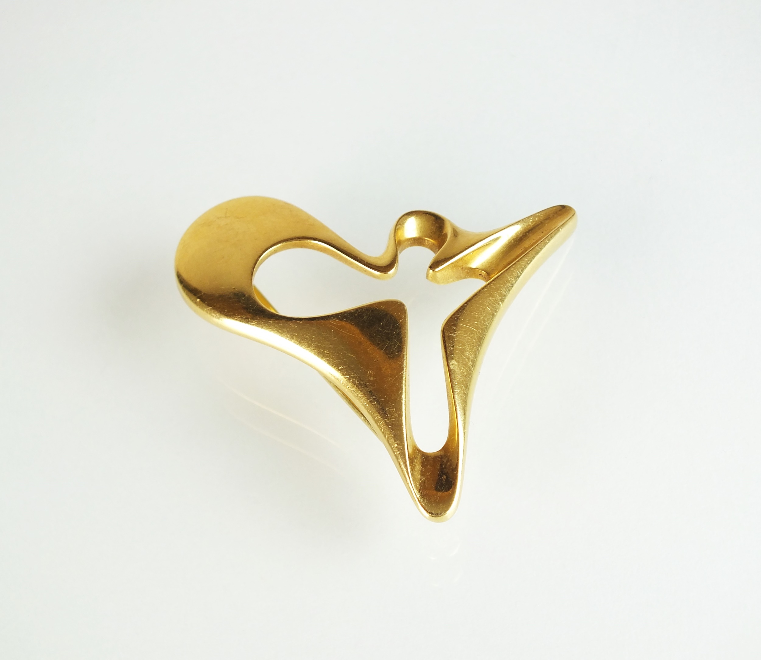 An 18ct gold Georg Jensen ‘Splash’ brooch, Halls Fine Art
